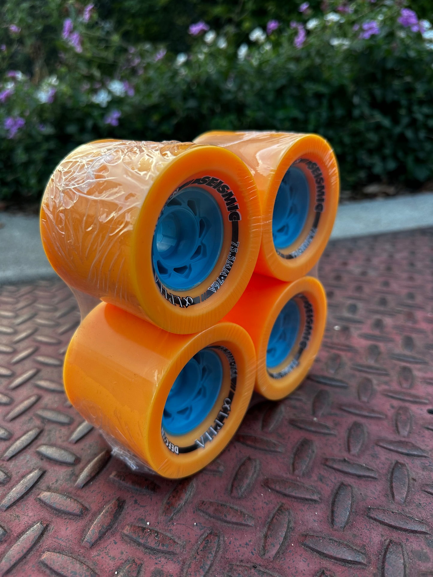 Seismic Alpha 75.5x62.5mm Mango 76a